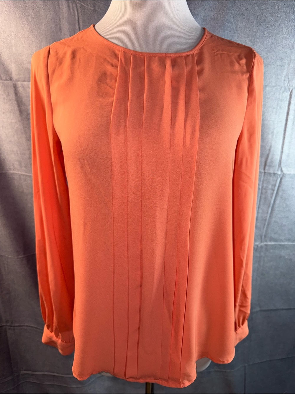 2775-Forever 21 Coral-Orange Pleated Long-Sleeve Blouse